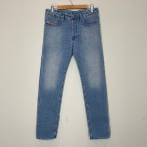 Diesel Industry Buster Regular Slim Tapered Jeans Blue Men's 30x32